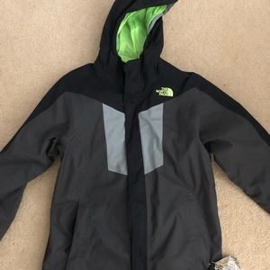 Boys North Face coat size medium
